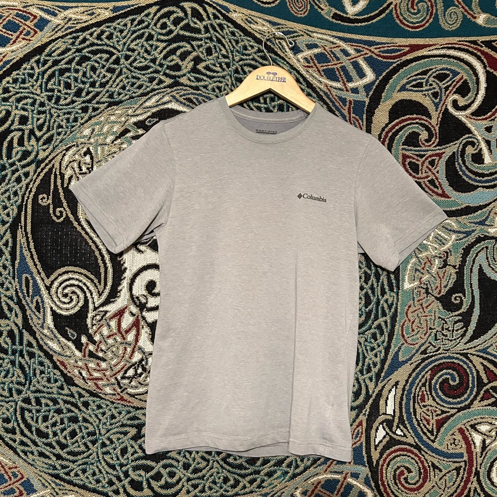 Columbia Grey Dri-fit shirt
